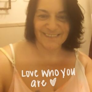 Meet your Posher, Gena